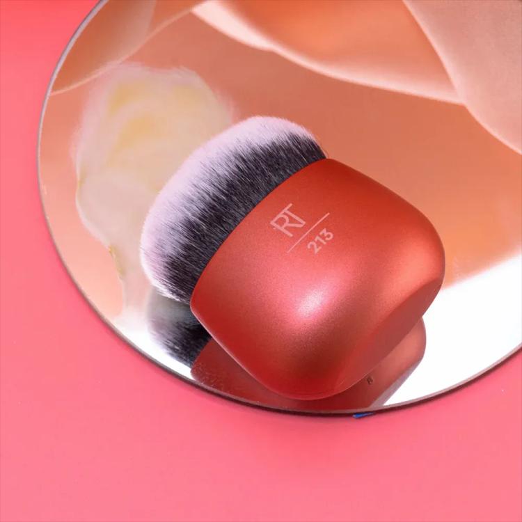 Real Techniques Foundation Kabuki Makeup Blender Brush