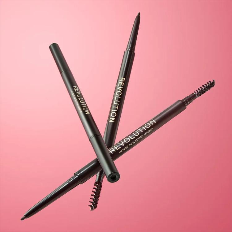 Makeup Revolution Precise Brow Pencil - Medium Brown (0.05 g)