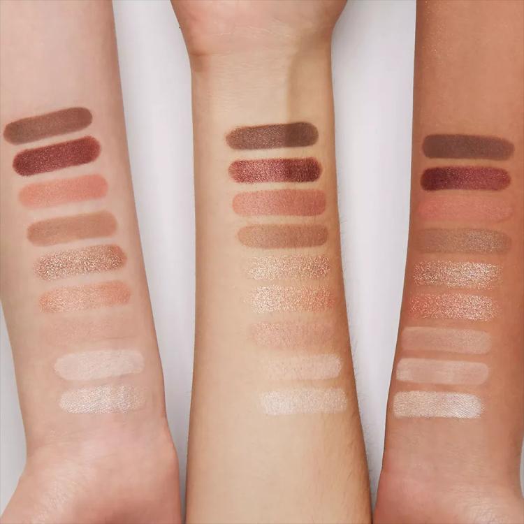 essence The Rose Edition Eyeshadow Palette -20 Lovely In Rose (10 g)