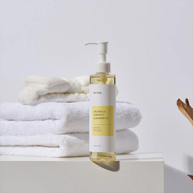 iUNIK Calendula Complete Cleansing Oil - 200 ml