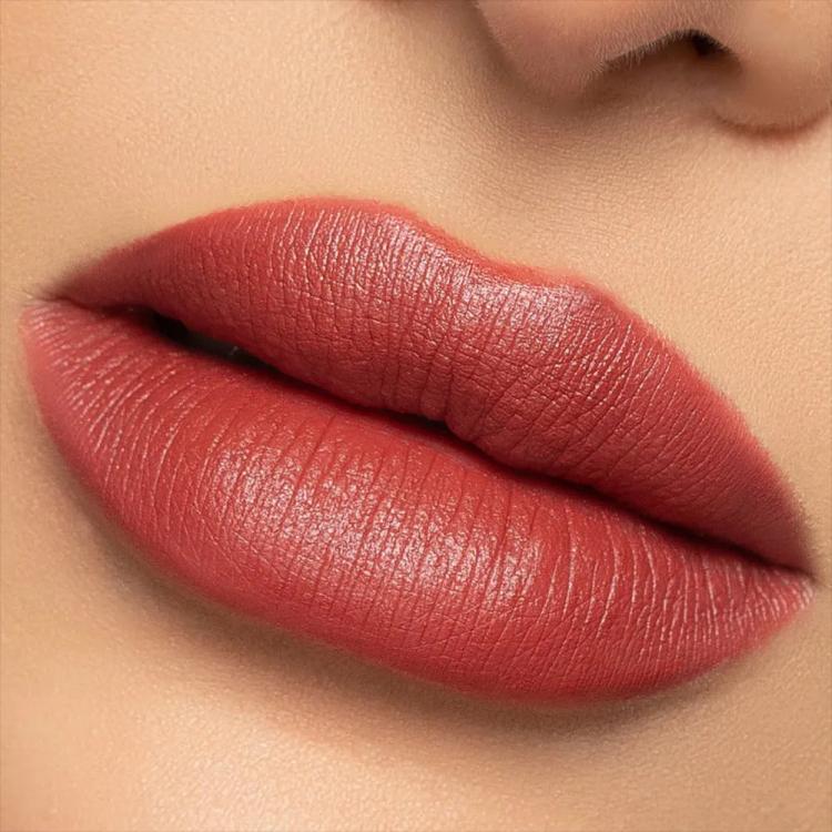 Katia Bold Stable Soft Kiss Proof Lipstick - Elwa (4 g)
