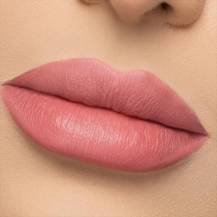 Katia Bold Stable Soft Kiss Proof Lipstick - Si (4 g)