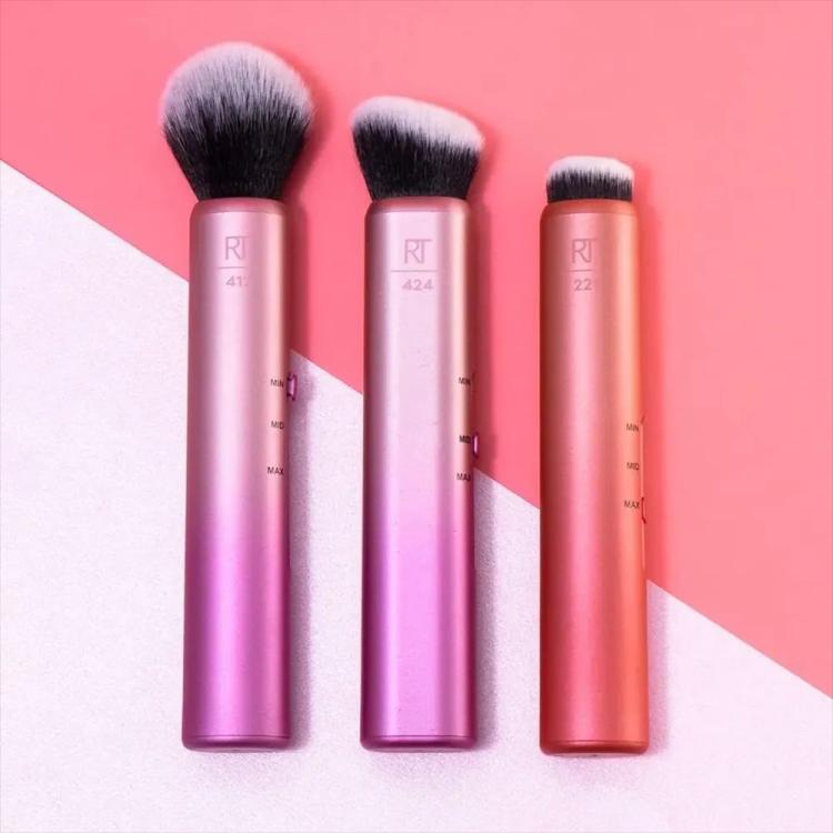 Real Techniques Slide Blush Makeup Brush