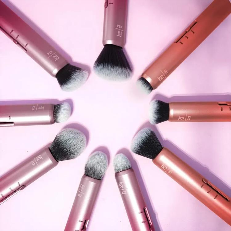 Real Techniques Slide Blush Makeup Brush