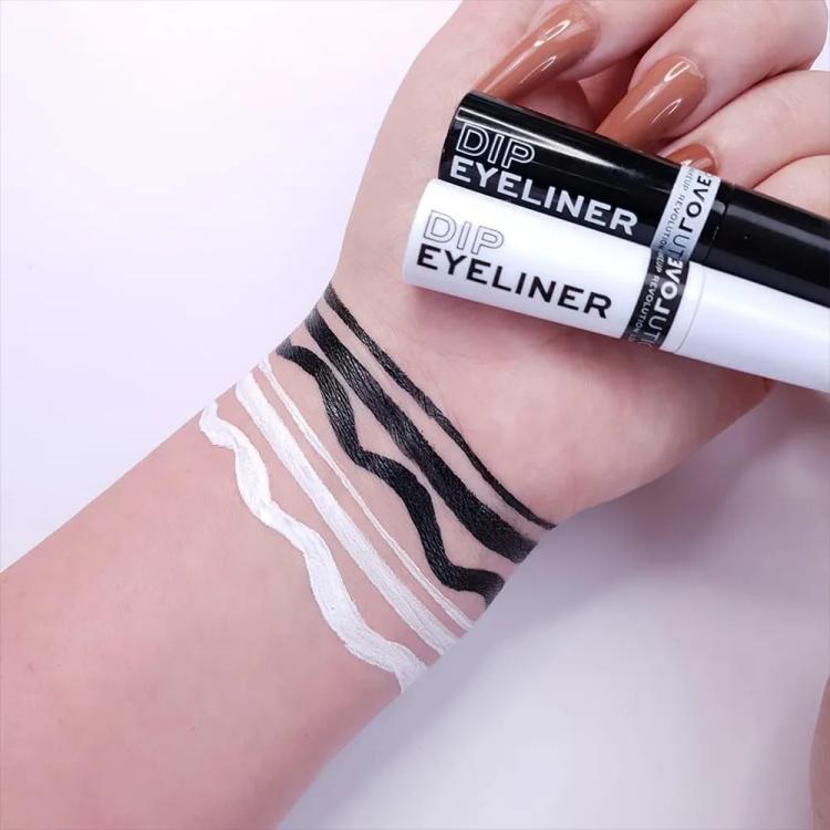 Makeup Revolution Relove Dip Eyeliner - White (5 ml)