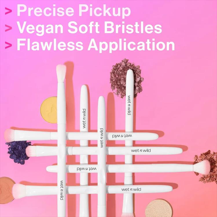 Wet N Wild Eyeshadow Brush - Large