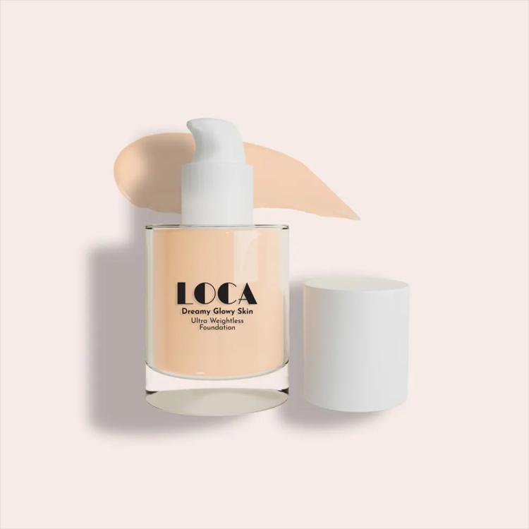 Loca Dreamy Glowy Skin Ultra Weightless Foundation - 01 Latte (30 ml)