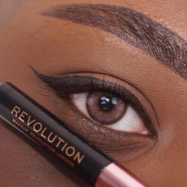 Makeup Revolution Super Flick Liquid Eyeliner - Black