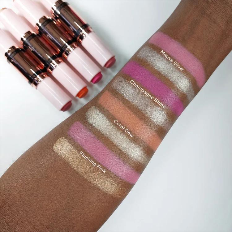 Makeup Revolution Blush & Highlight Stick - Champagne-Shine
