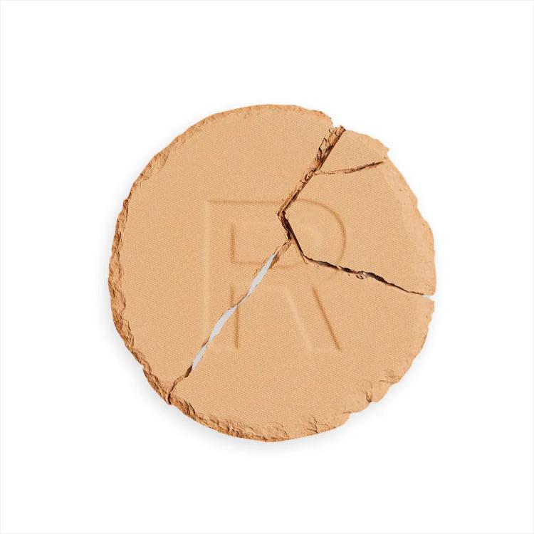 Makeup Revolution Conceal & Define Powder Foundation - P10