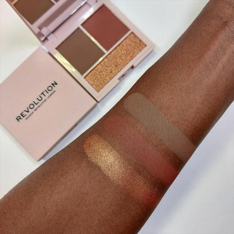 Makeup Revolution Face Powder Contour Compact - Medium