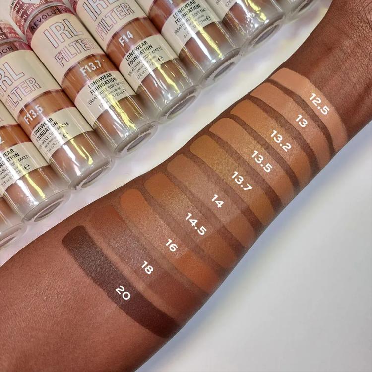 Makeup Revolution IRL Filter 16H Longwear Soft Matte Foundation - F12.5 (30 ml)