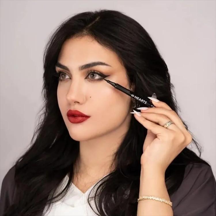 Hearts Liquid Eyeliner - 01 Black