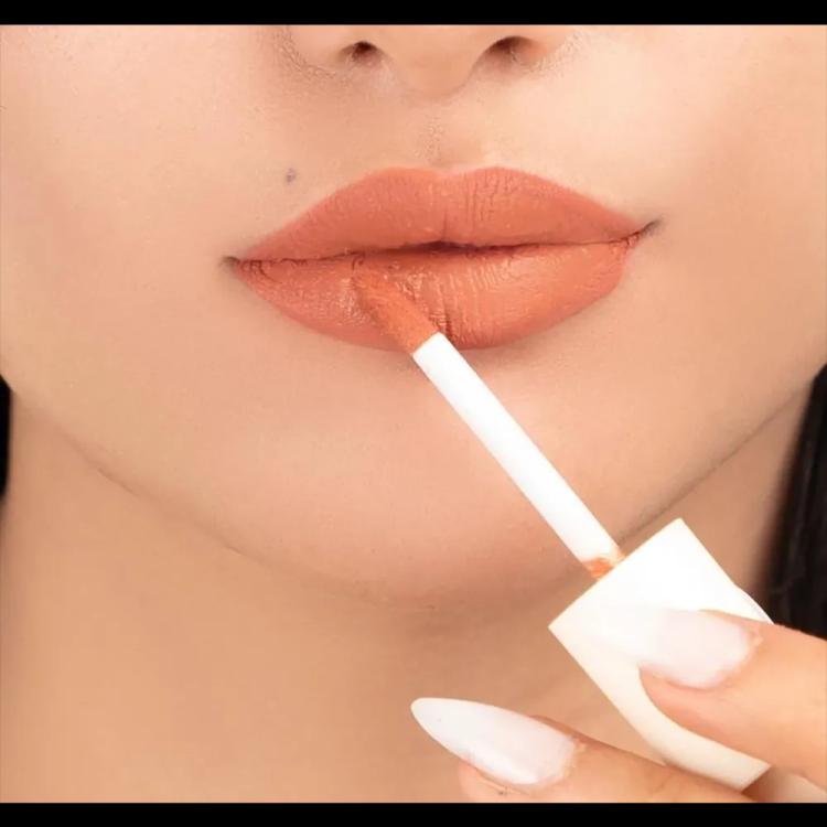 Hearts Liquid Matte Lipstick, 005 Posh Pink - 6 ml