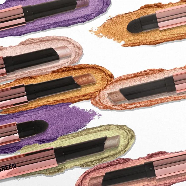 Makeup Revolution Lustre Wand Eyeshadow Stick - Pink Romance