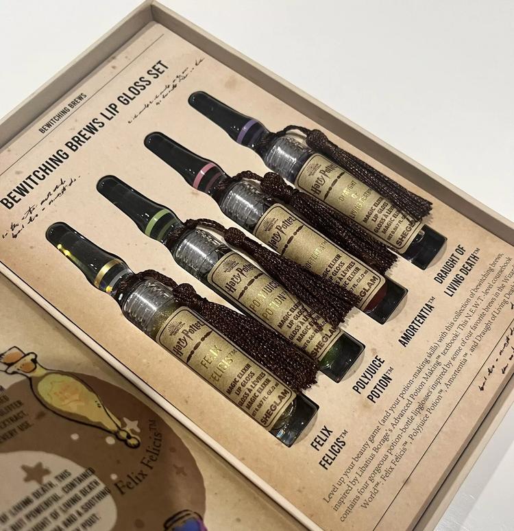 Sheglam Harry Potter Bewitching Brews Lip Gloss Set - 8 ml