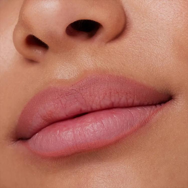 essence 8H Matte Comfort Lipliner - 04 - Rosy Nude