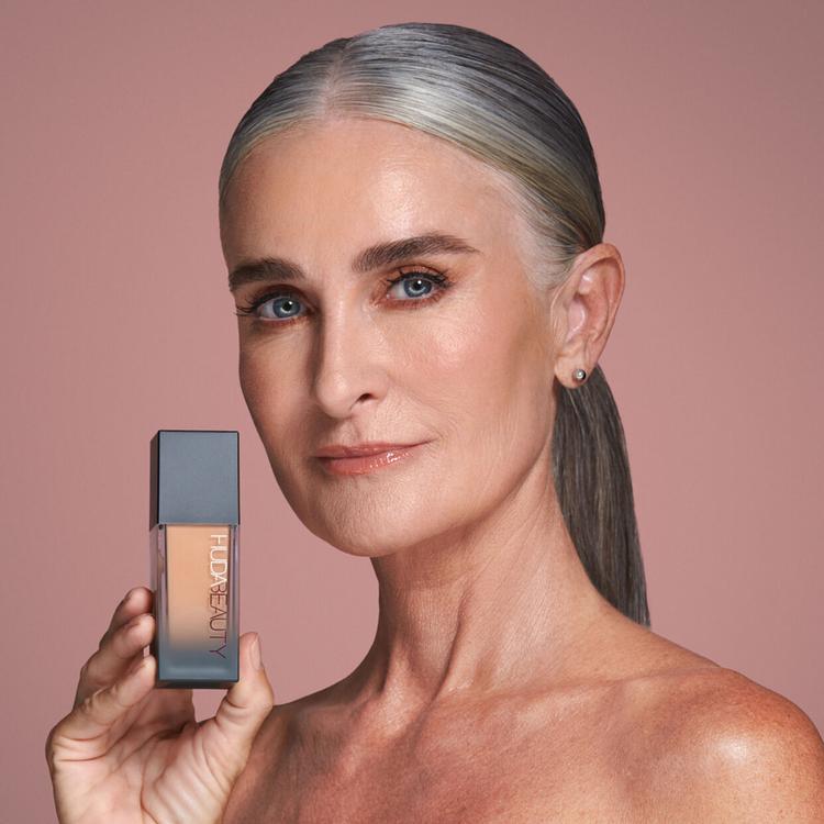 Huda Beauty #FauxFilter Luminous Matte Foundation - Cheesecake 250G