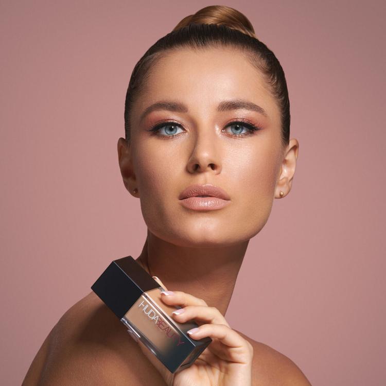 Huda Beauty #FauxFilter Luminous Matte Foundation - Latte 300N