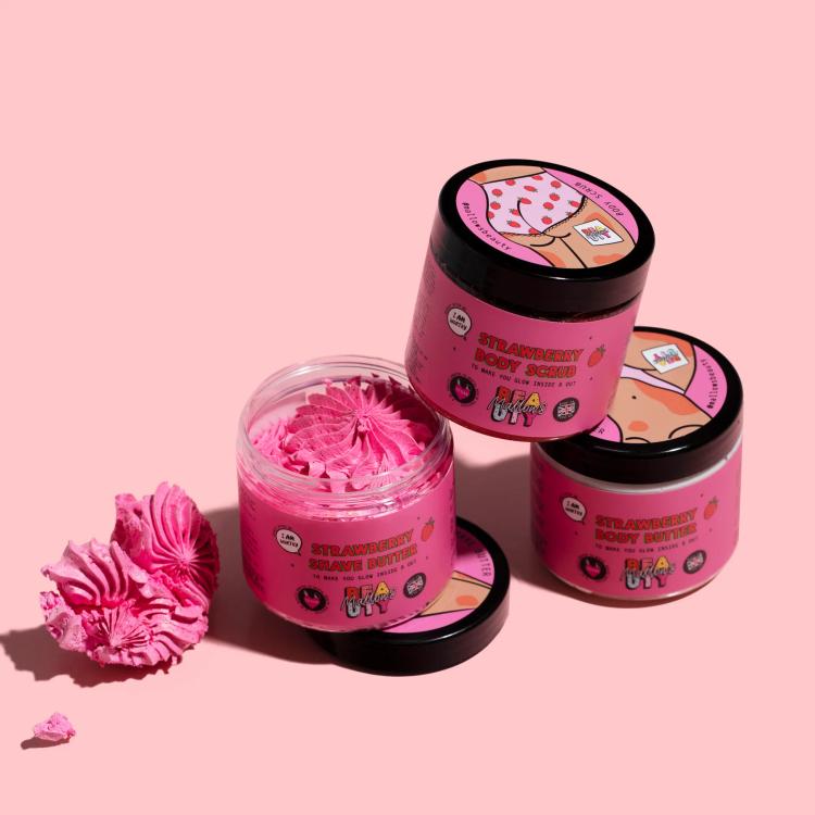 Mallows Beauty Strawberry Body Scrub - 280 g