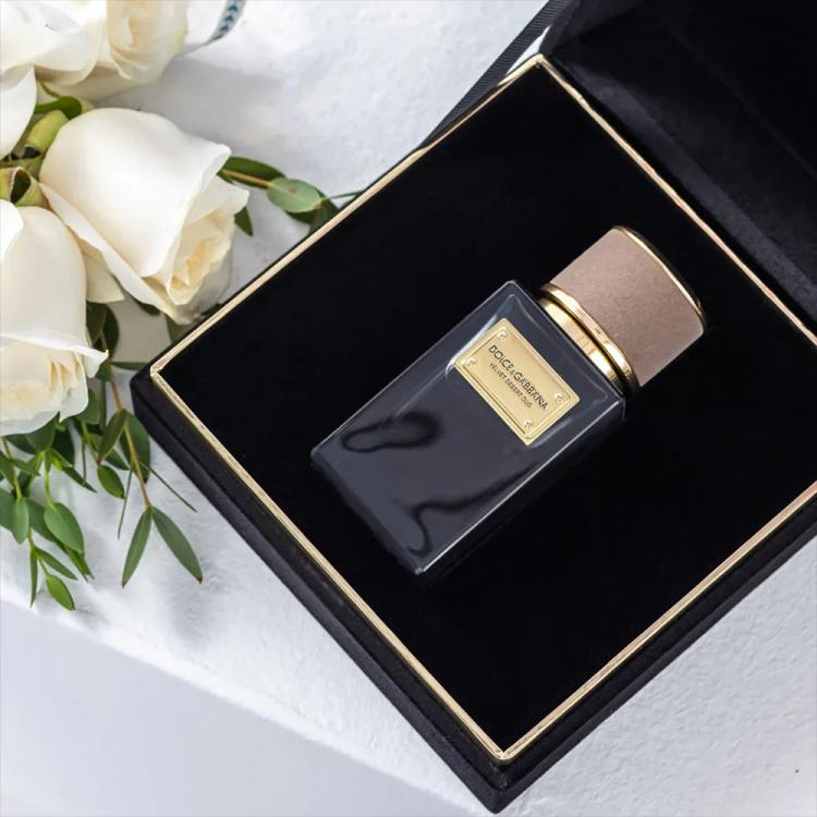 Dolce & Gabbana Velvet Desert Oud Eau De Parfum - 50 ml