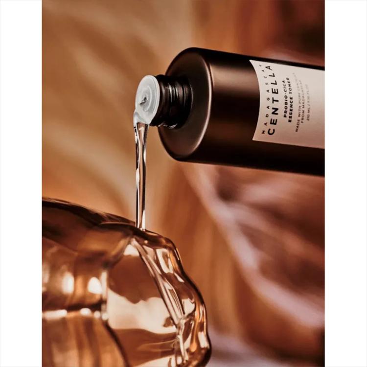 SKIN1004 Centella Probio-Cica Essence Toner - 210 ml