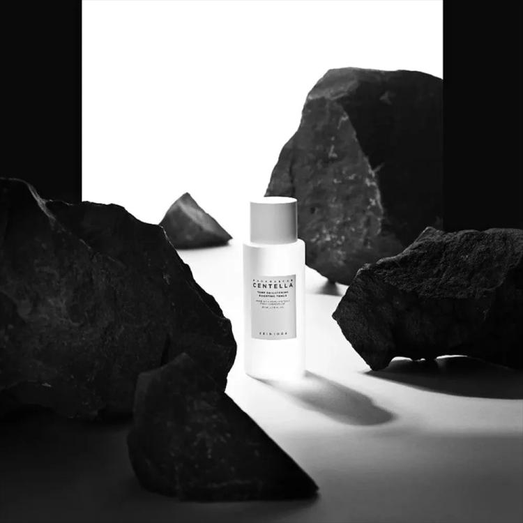 SKIN1004 Madagascar Centella Tone Brightening Boosting Toner - 210 ml